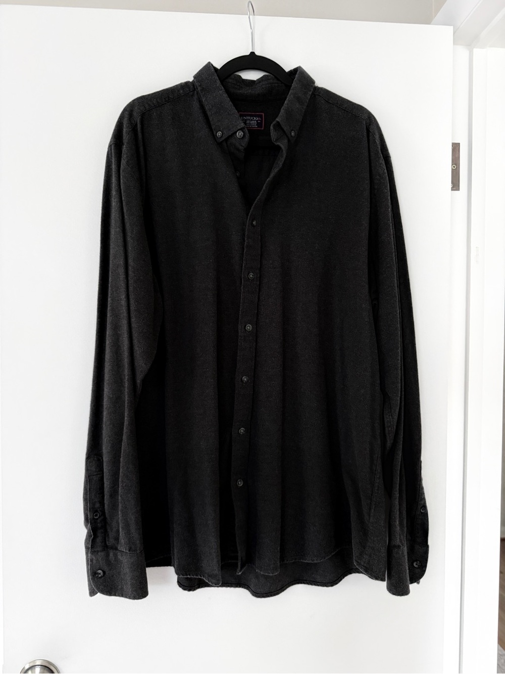 UNTUCKit Men's Dark Grey flannel Button-Down Shirt